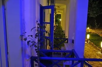 Leamira Hotel 2*