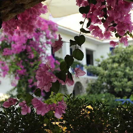 Leamira Hotel